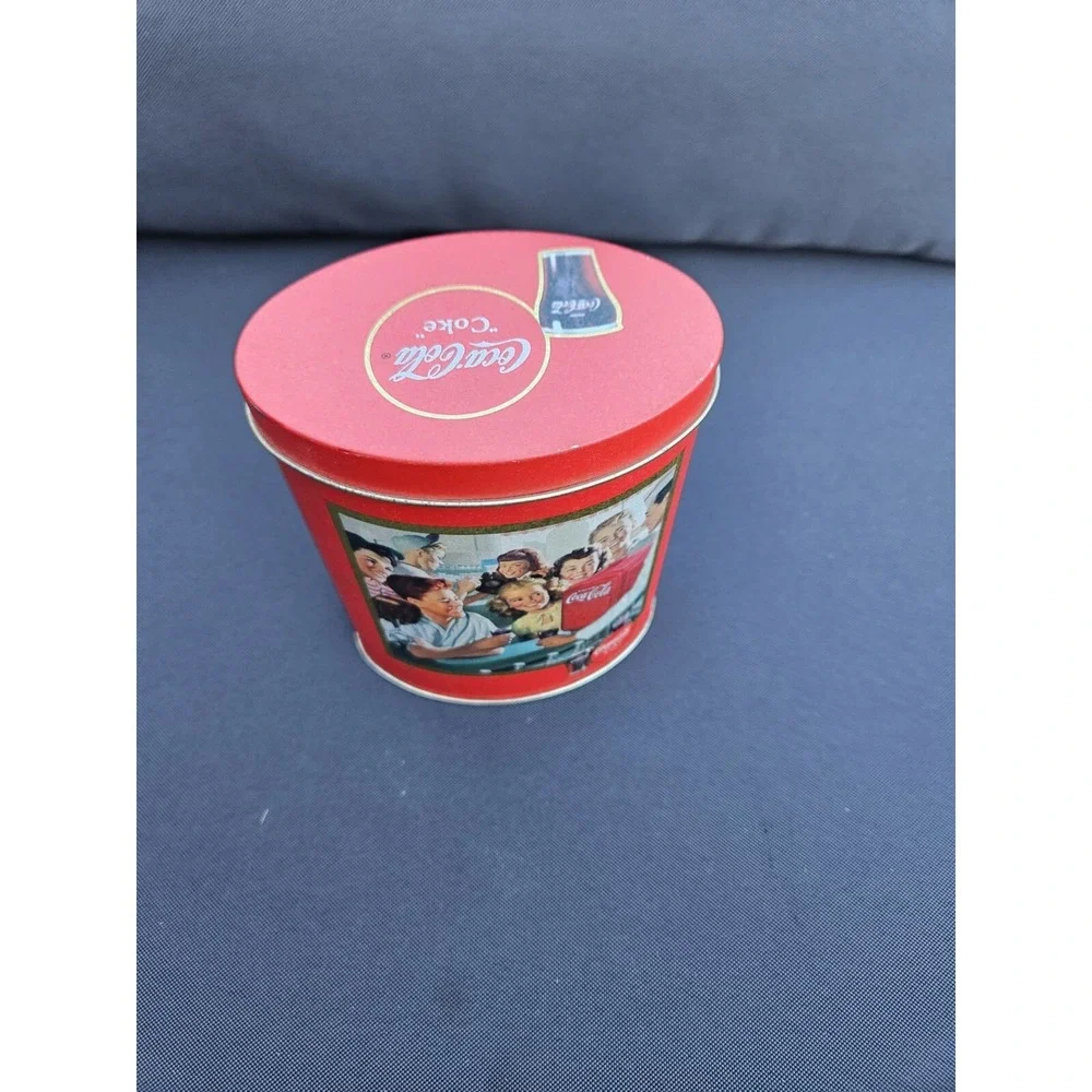 Two Tin Trinket Box Hershey's 1982‎ And Vintage Coca-cola